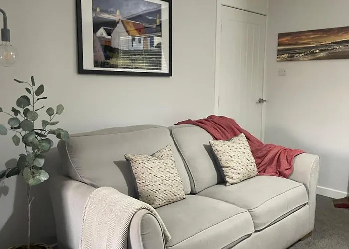 Kinneuchar Cottage - By Elie, Dog Friendly.